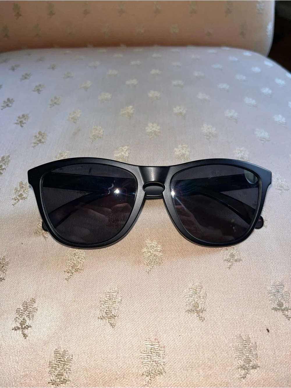 Oakley Frogskins sunglasses flawless condition